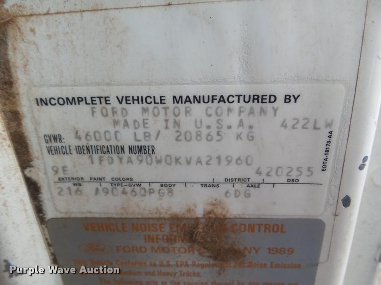 image for item DA5089 1989 Ford LTL9000 semi truck