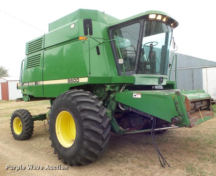 image for item DA5091 1990 John Deere 9600 combine