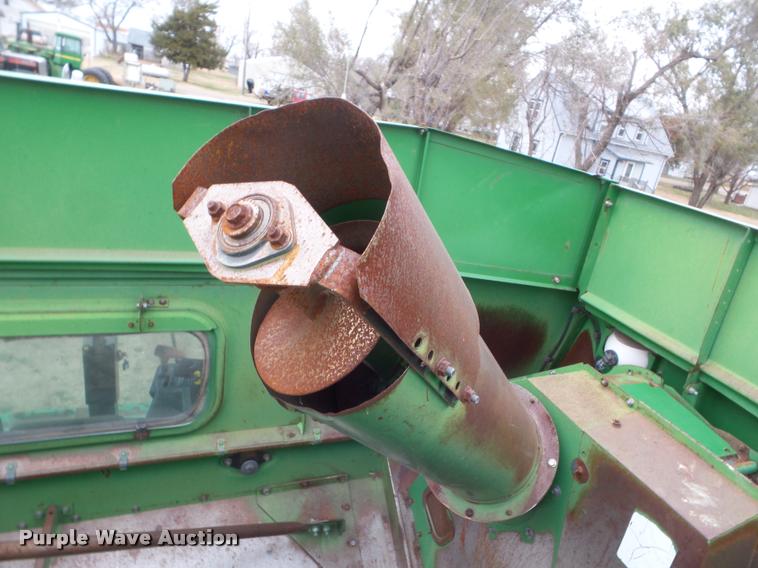 image for item DA5091 1990 John Deere 9600 combine