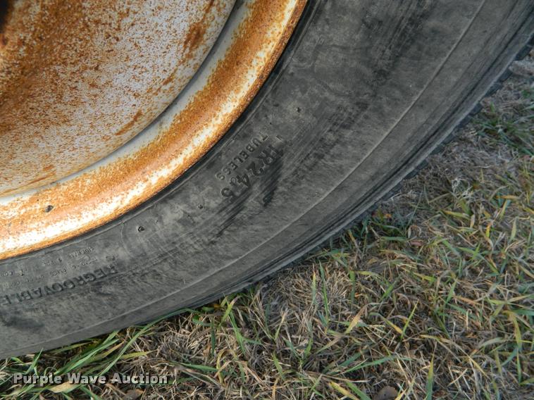 image for item DA5092 1979 Chevrolet Bison semi truck