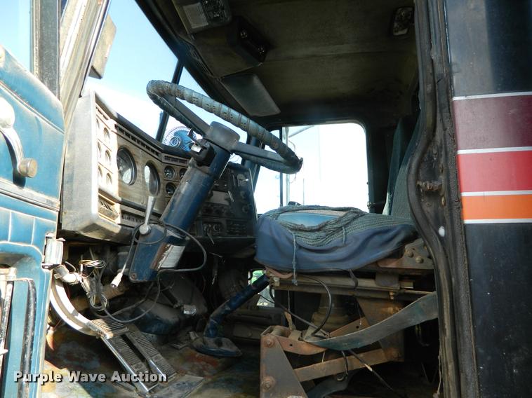 image for item DA5092 1979 Chevrolet Bison semi truck