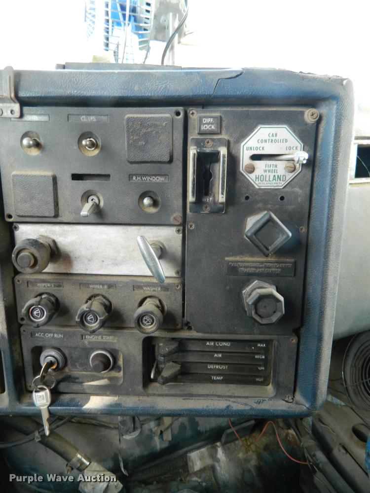 image for item DA5092 1979 Chevrolet Bison semi truck