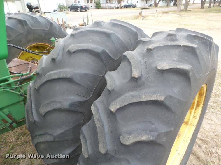 image for item DA5093 1980 John Deere 8640 4WD tractor