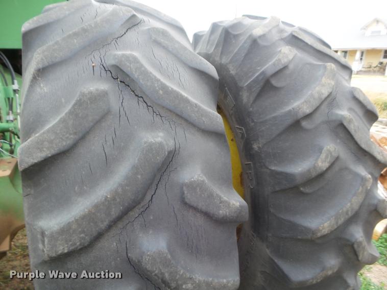 image for item DA5093 1980 John Deere 8640 4WD tractor