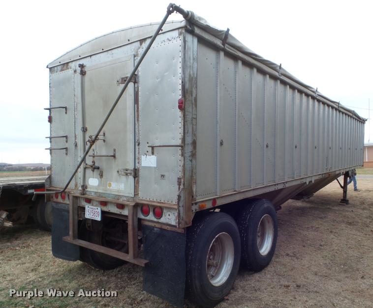 image for item DA5094 1976 Dorsey double hopper grain trailer