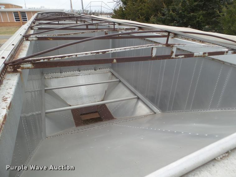 image for item DA5094 1976 Dorsey double hopper grain trailer