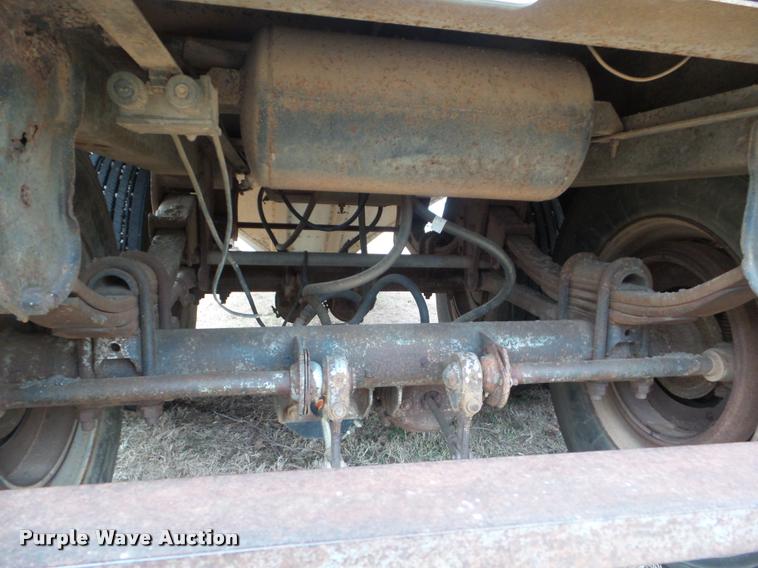 image for item DA5094 1976 Dorsey double hopper grain trailer