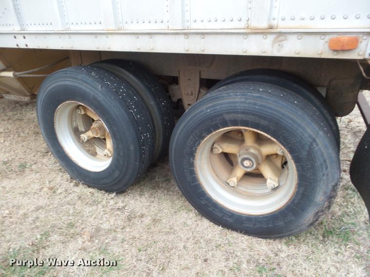 image for item DA5094 1976 Dorsey double hopper grain trailer