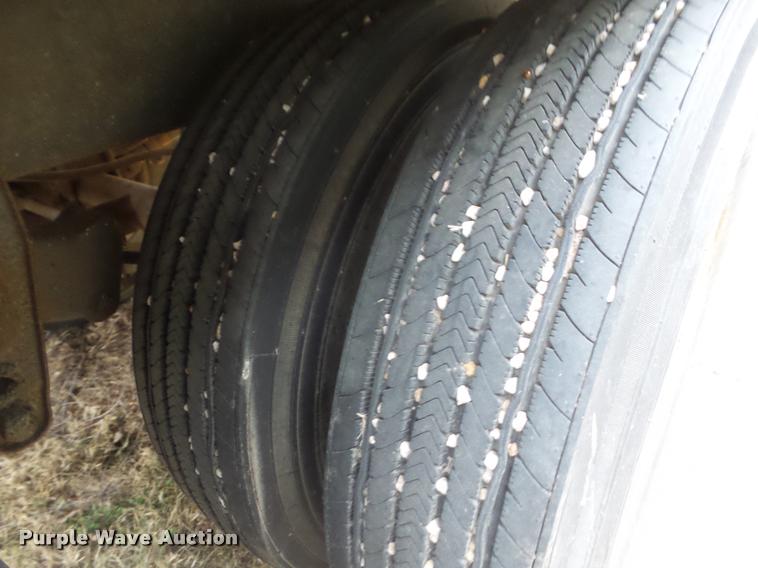 image for item DA5094 1976 Dorsey double hopper grain trailer