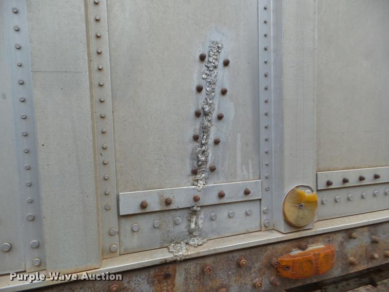 image for item DA5094 1976 Dorsey double hopper grain trailer