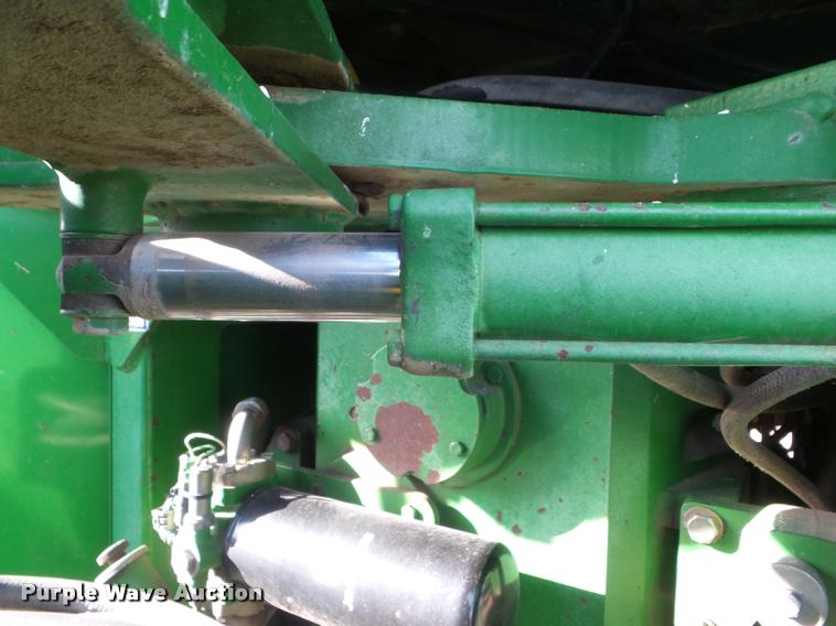 image for item DA5110 1991 John Deere 8760 4WD tractor