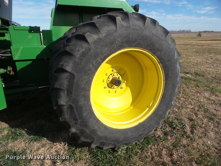 image for item DA5110 1991 John Deere 8760 4WD tractor