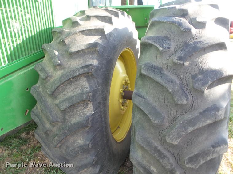 image for item DA5110 1991 John Deere 8760 4WD tractor