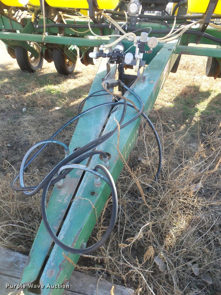 image for item DA5113 John Deere 7200 planter