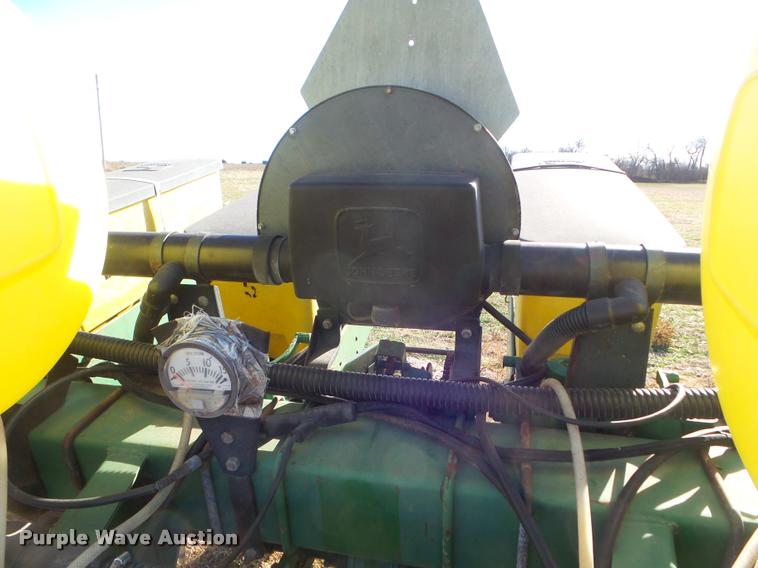 image for item DA5113 John Deere 7200 planter