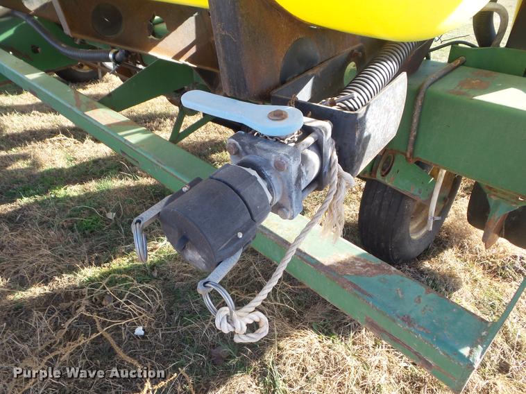image for item DA5113 John Deere 7200 planter