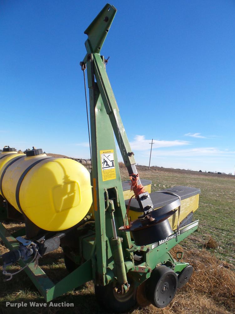 image for item DA5113 John Deere 7200 planter