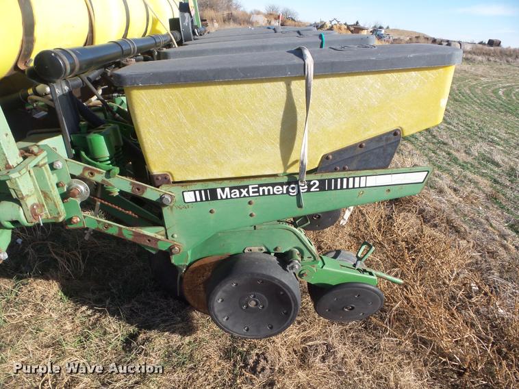 image for item DA5113 John Deere 7200 planter