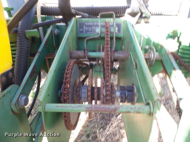 image for item DA5113 John Deere 7200 planter