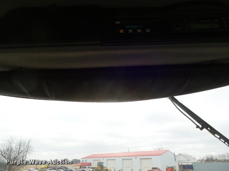 image for item DA5154 2000 Caterpillar Challenger 75E tractor