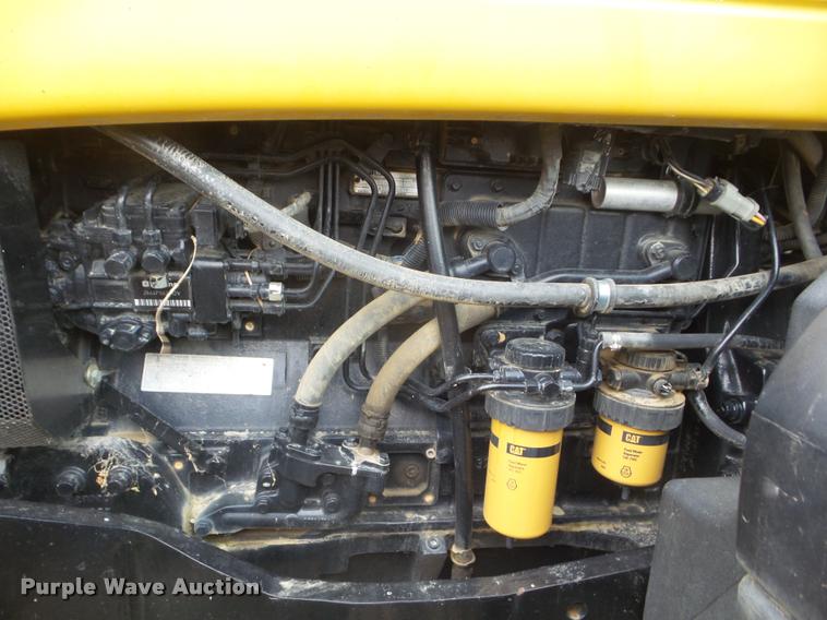 image for item DA5157 2004 AGCO Challenger MT555B MFWD tractor