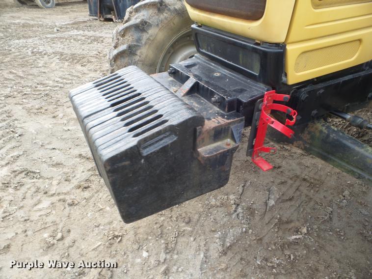 image for item DA5157 2004 AGCO Challenger MT555B MFWD tractor