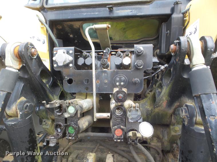 image for item DA5157 2004 AGCO Challenger MT555B MFWD tractor