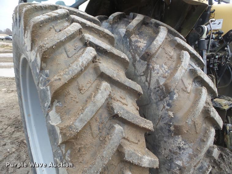 image for item DA5157 2004 AGCO Challenger MT555B MFWD tractor