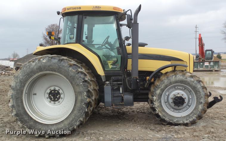 image for item DA5158 2004 AGCO Challenger MT565B MFWD tractor