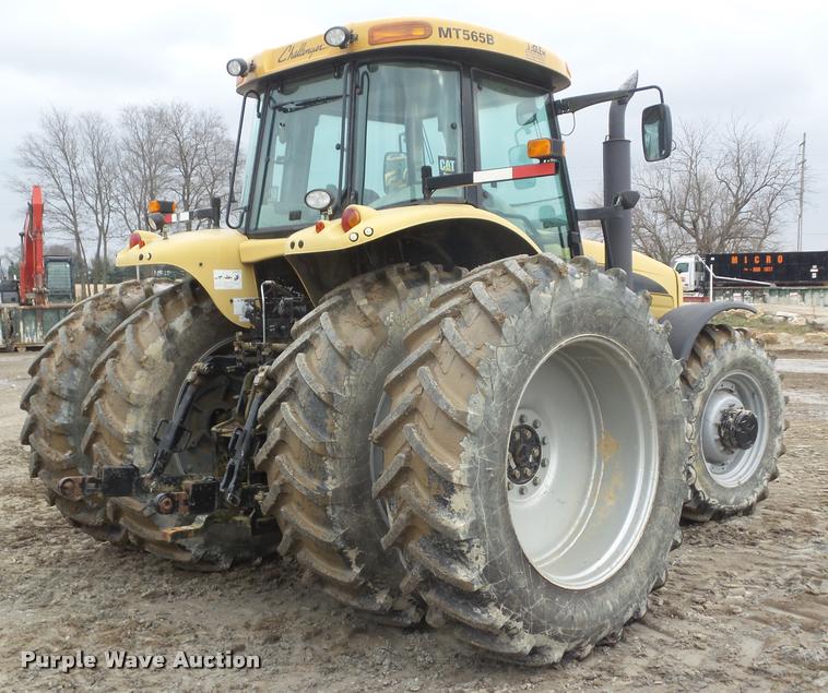 image for item DA5158 2004 AGCO Challenger MT565B MFWD tractor