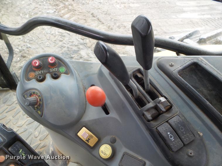 image for item DA5158 2004 AGCO Challenger MT565B MFWD tractor