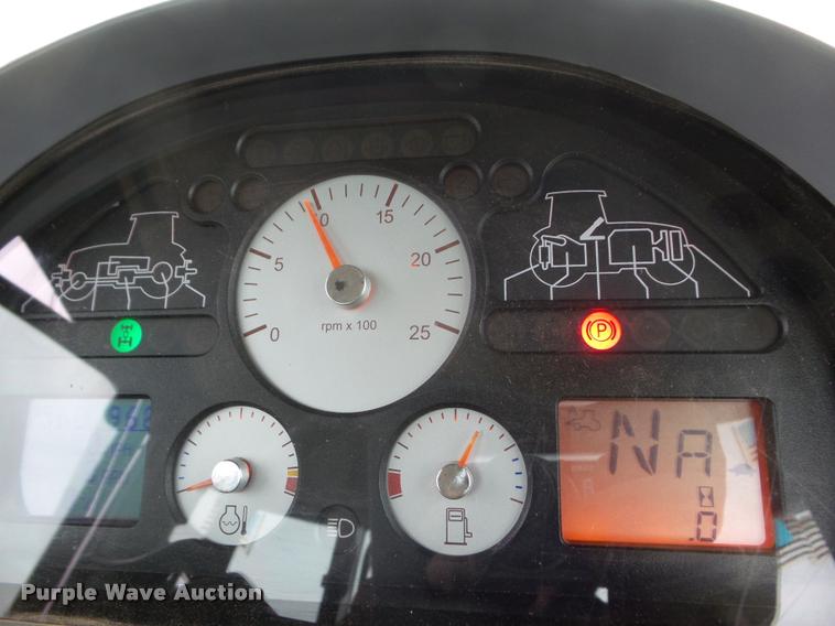 image for item DA5161 2004 AGCO Challenger MT565B MFWD tractor