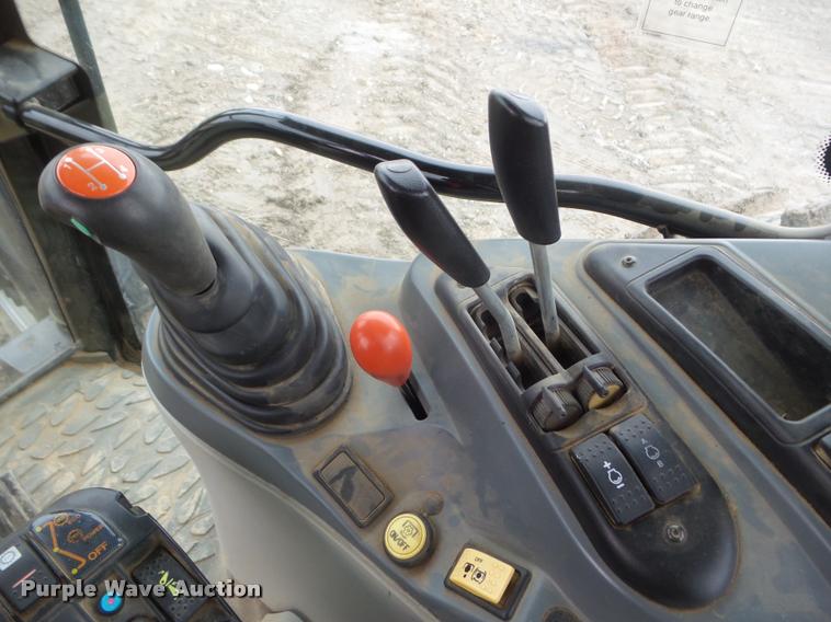 image for item DA5161 2004 AGCO Challenger MT565B MFWD tractor