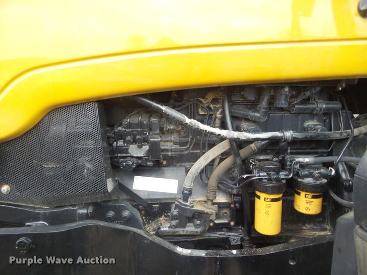 image for item DA5161 2004 AGCO Challenger MT565B MFWD tractor