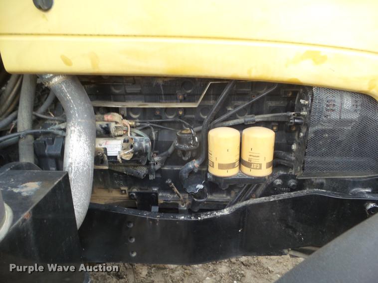 image for item DA5161 2004 AGCO Challenger MT565B MFWD tractor