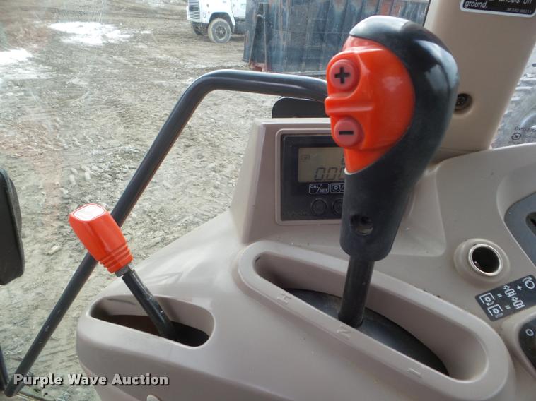 image for item DA5162 2008 Kubota M125DTC MFWD tractor