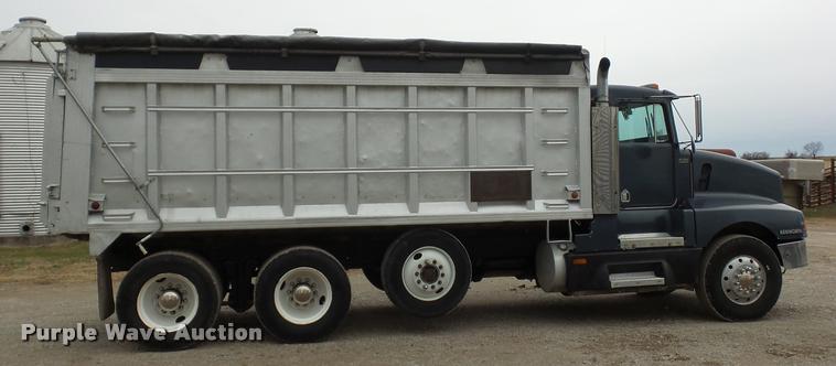 image for item DA5771 1989 Kenworth T600 grain truck