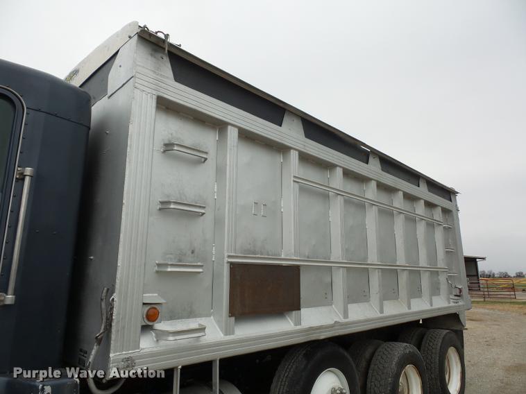 image for item DA5771 1989 Kenworth T600 grain truck