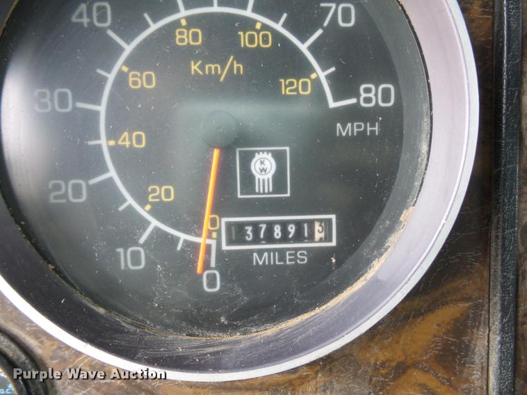image for item DA5771 1989 Kenworth T600 grain truck