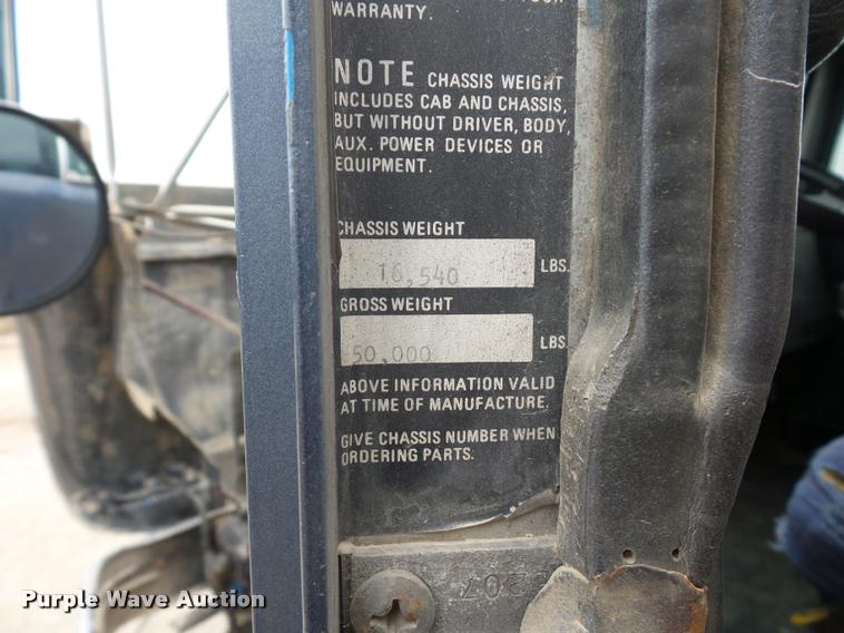 image for item DA5771 1989 Kenworth T600 grain truck