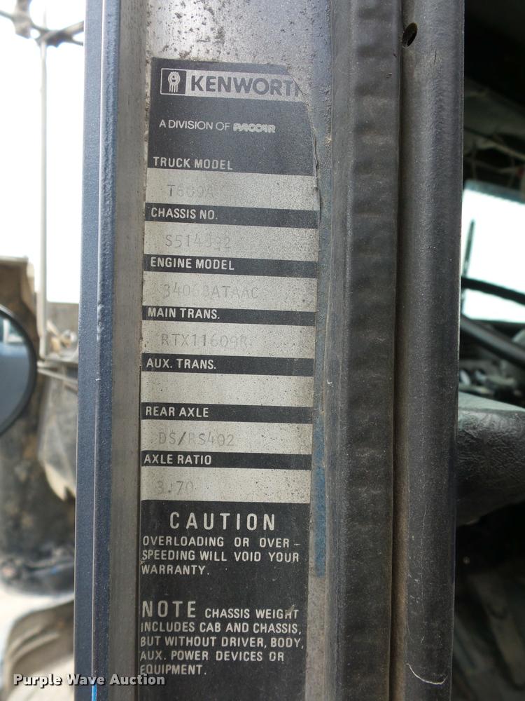 image for item DA5771 1989 Kenworth T600 grain truck