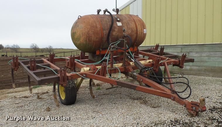 image for item DA5774 Chisel plow