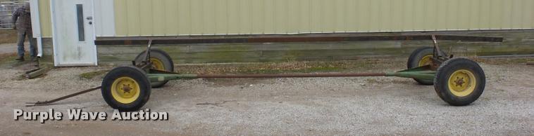 image for item DA5775 John Deere header trailer