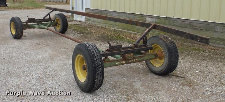 image for item DA5775 John Deere header trailer