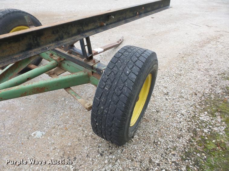 image for item DA5775 John Deere header trailer