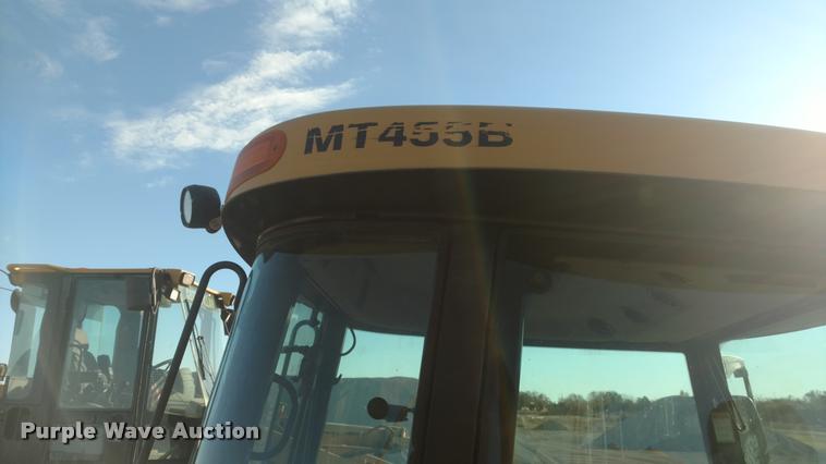 image for item DB0780 Caterpillar Challenger MT455B tractor