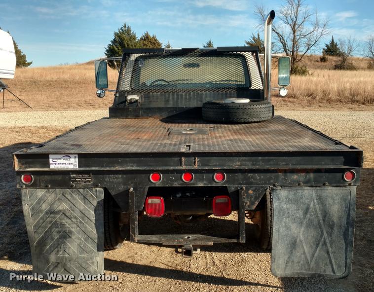 image for item DB0788 1990 Ford F450 Super Duty flatbed truck