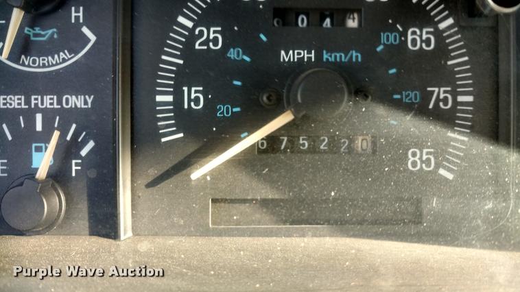 image for item DB0788 1990 Ford F450 Super Duty flatbed truck