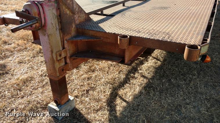 image for item DB0789 1977 shop built trailer