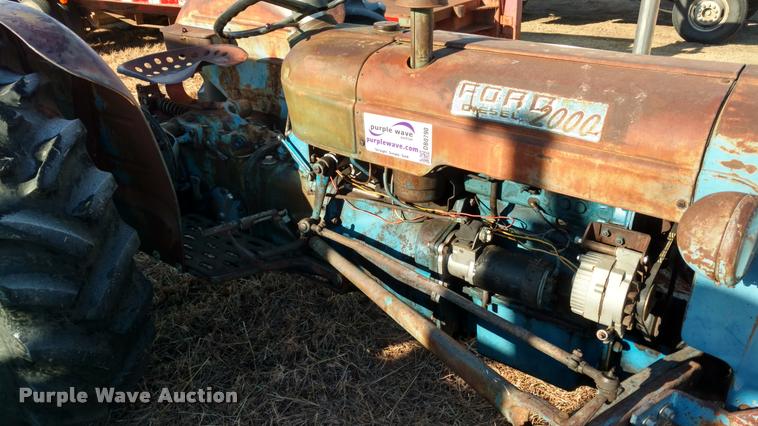 image for item DB0790 Ford 2000 Super Dexta tractor